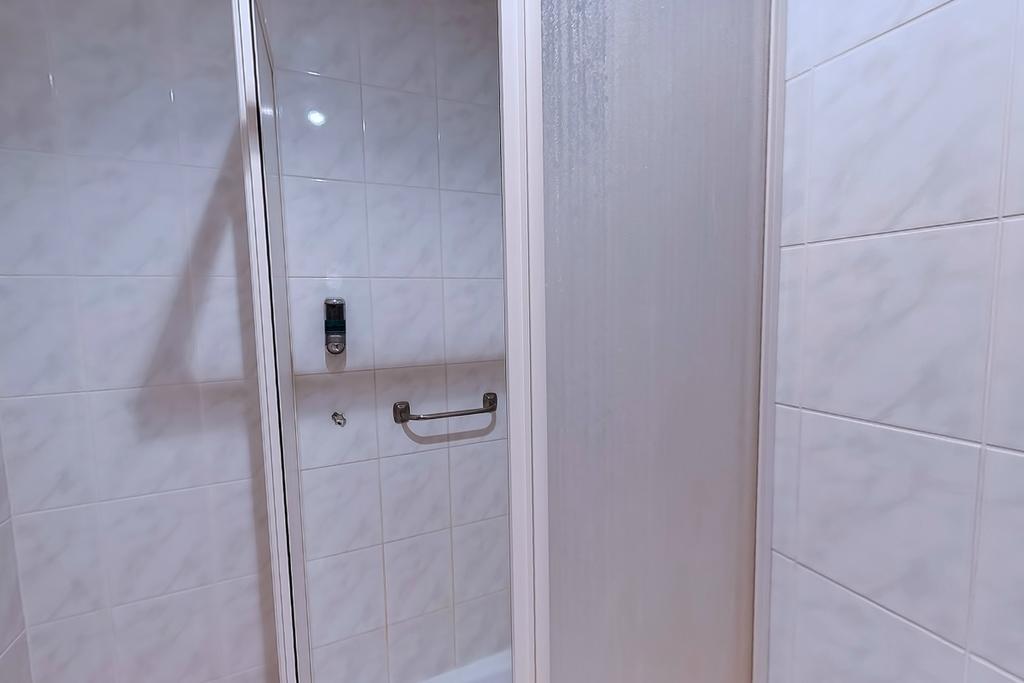 Klub Hotel Dunaújváros Habitación foto